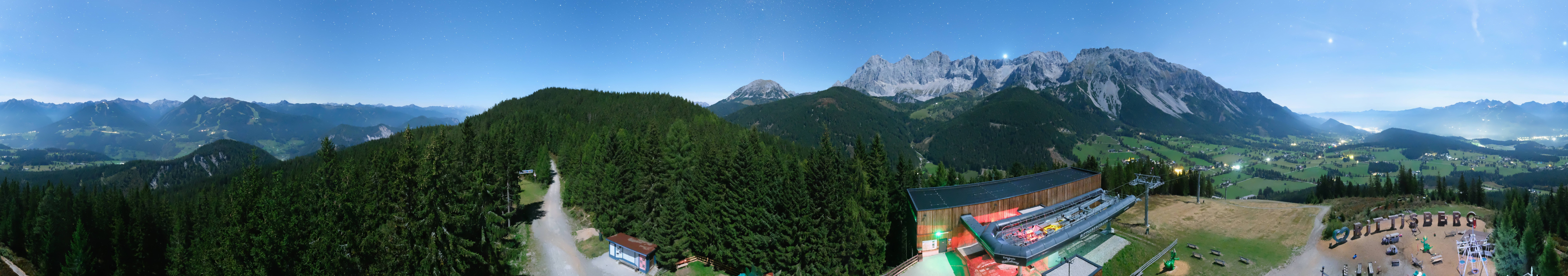 Archived image Webcam Ramsau am Dachstein: Ski area Rittisberg