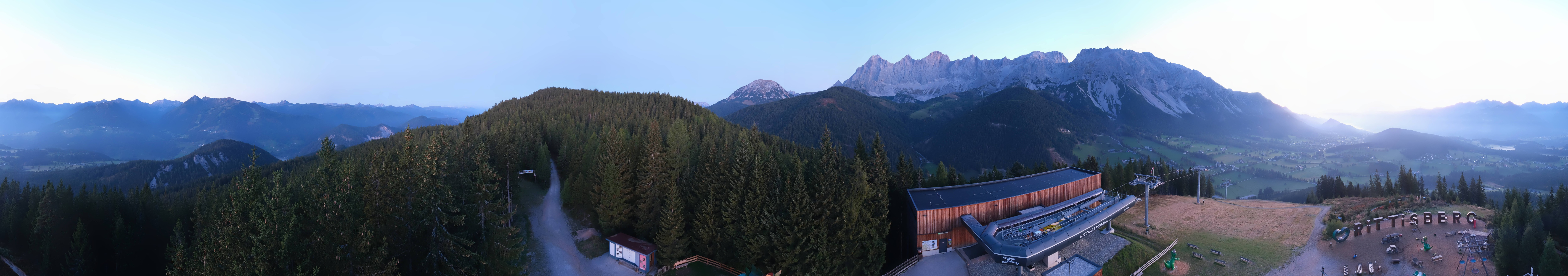 Archived image Webcam Ramsau am Dachstein: Ski area Rittisberg
