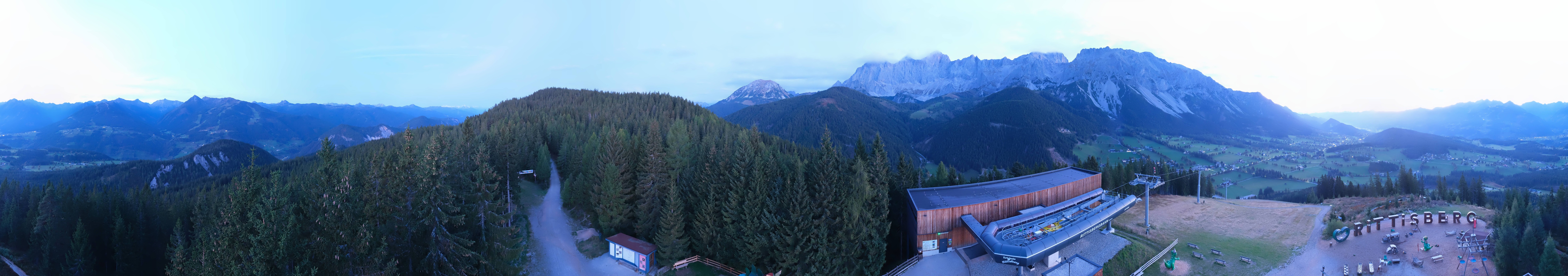 Archived image Webcam Ramsau am Dachstein: Ski area Rittisberg