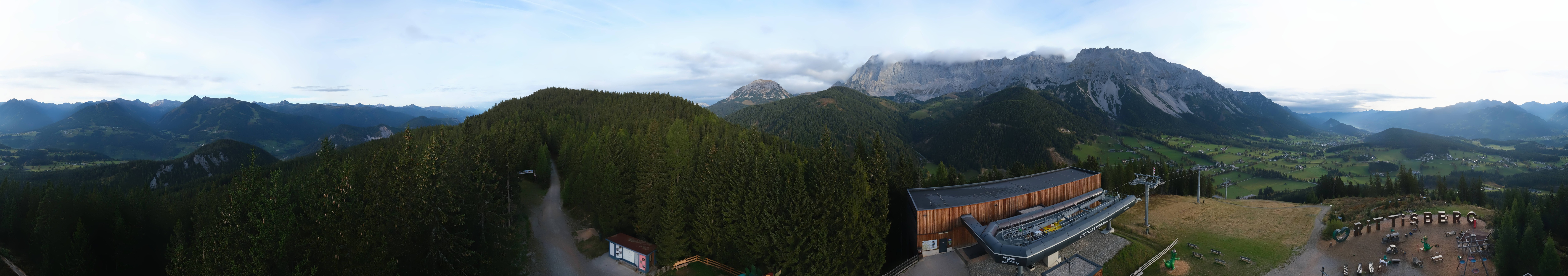 Archived image Webcam Ramsau am Dachstein: Ski area Rittisberg