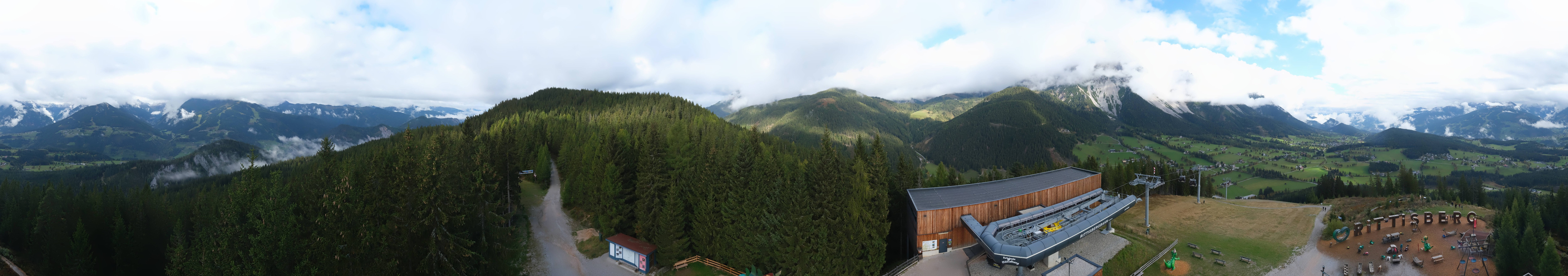 Archived image Webcam Ramsau am Dachstein: Ski area Rittisberg
