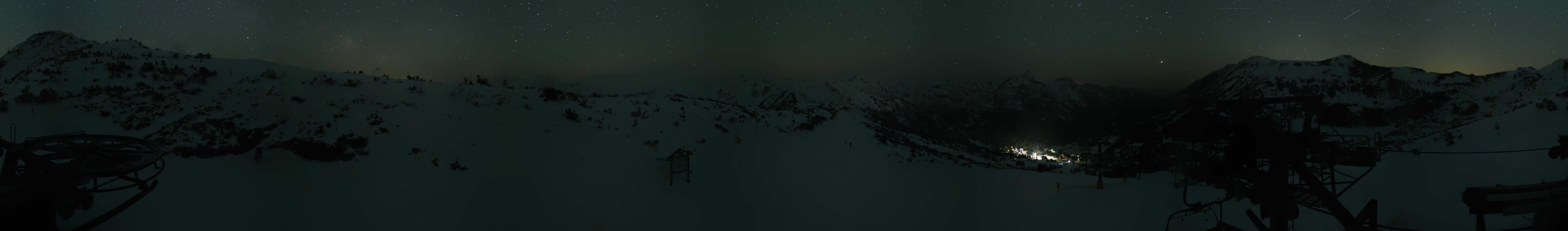 Archived image Webcam mountain station Plannereckbahn, alp Planneralm