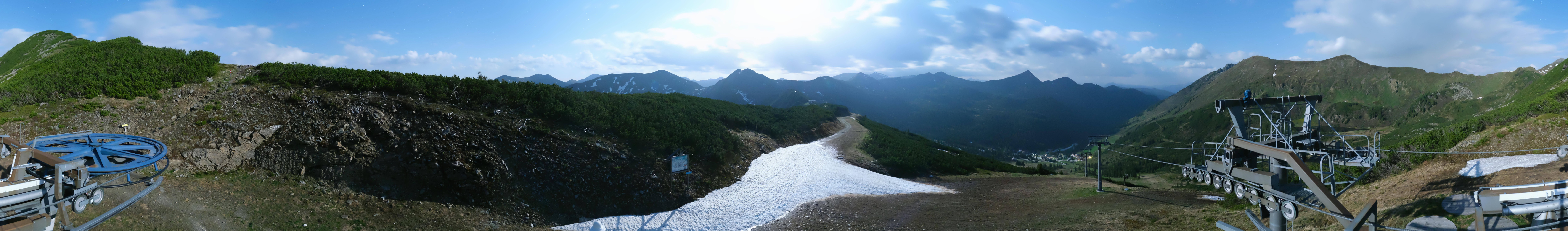 Archived image Webcam mountain station Plannereckbahn, alp Planneralm