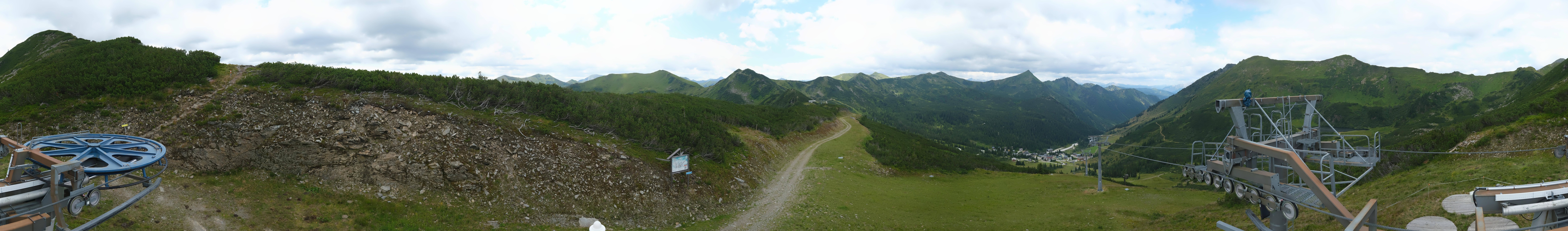 Archived image Webcam mountain station Plannereckbahn, alp Planneralm