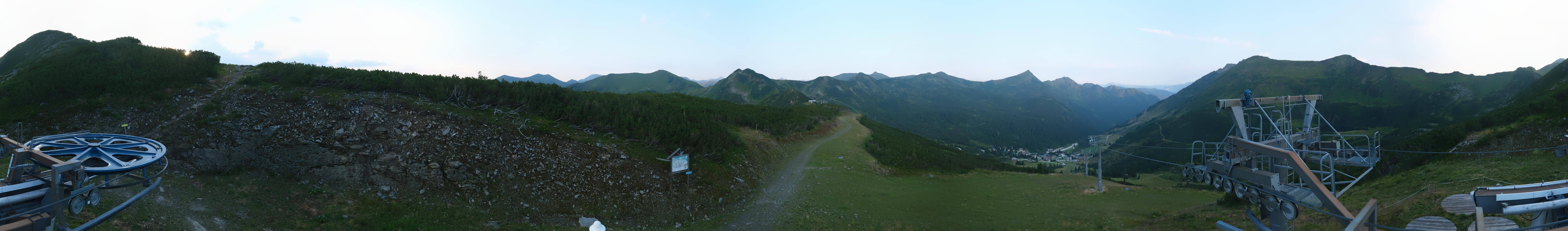 Archived image Webcam mountain station Plannereckbahn, alp Planneralm