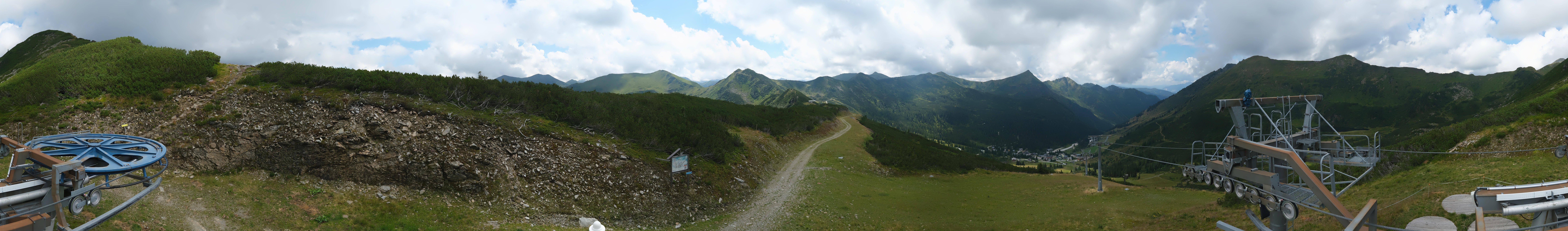 Archived image Webcam mountain station Plannereckbahn, alp Planneralm