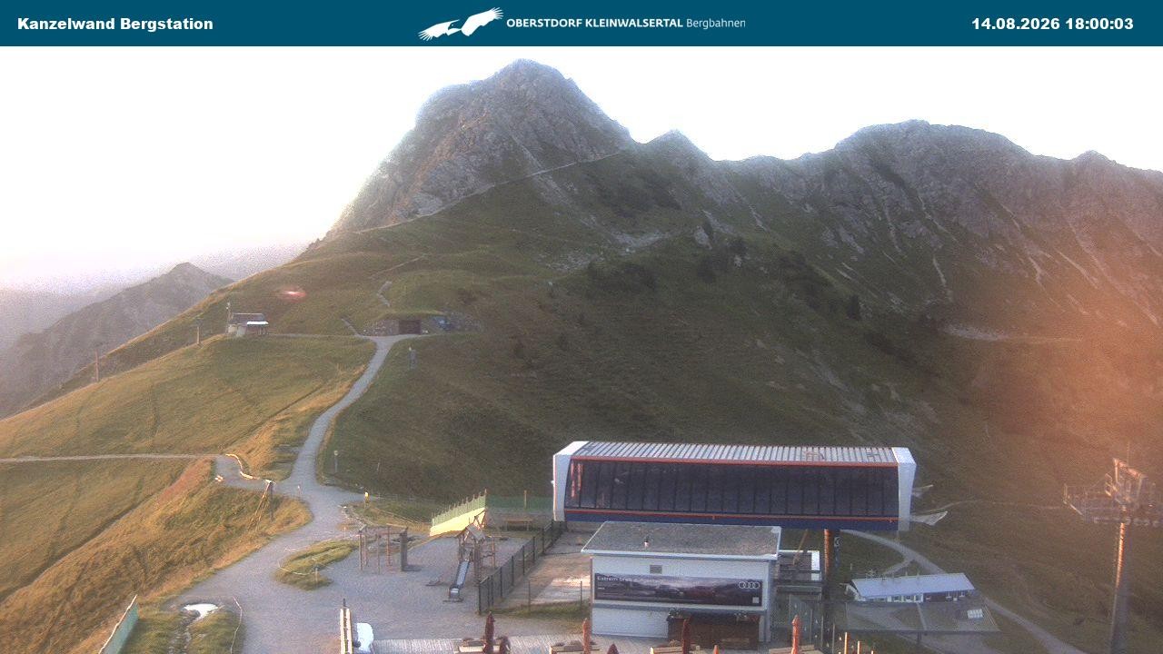 Archived image Webcam Top station Kanzelwand