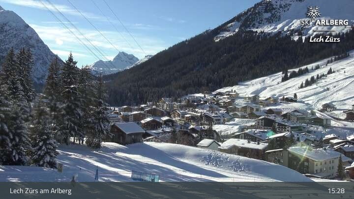 Archived image Webcam Panorama View: Oberlech