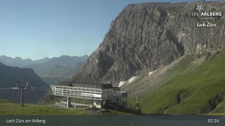 Archived image Webcam Zürs: Mountain Restaurant Seekopf