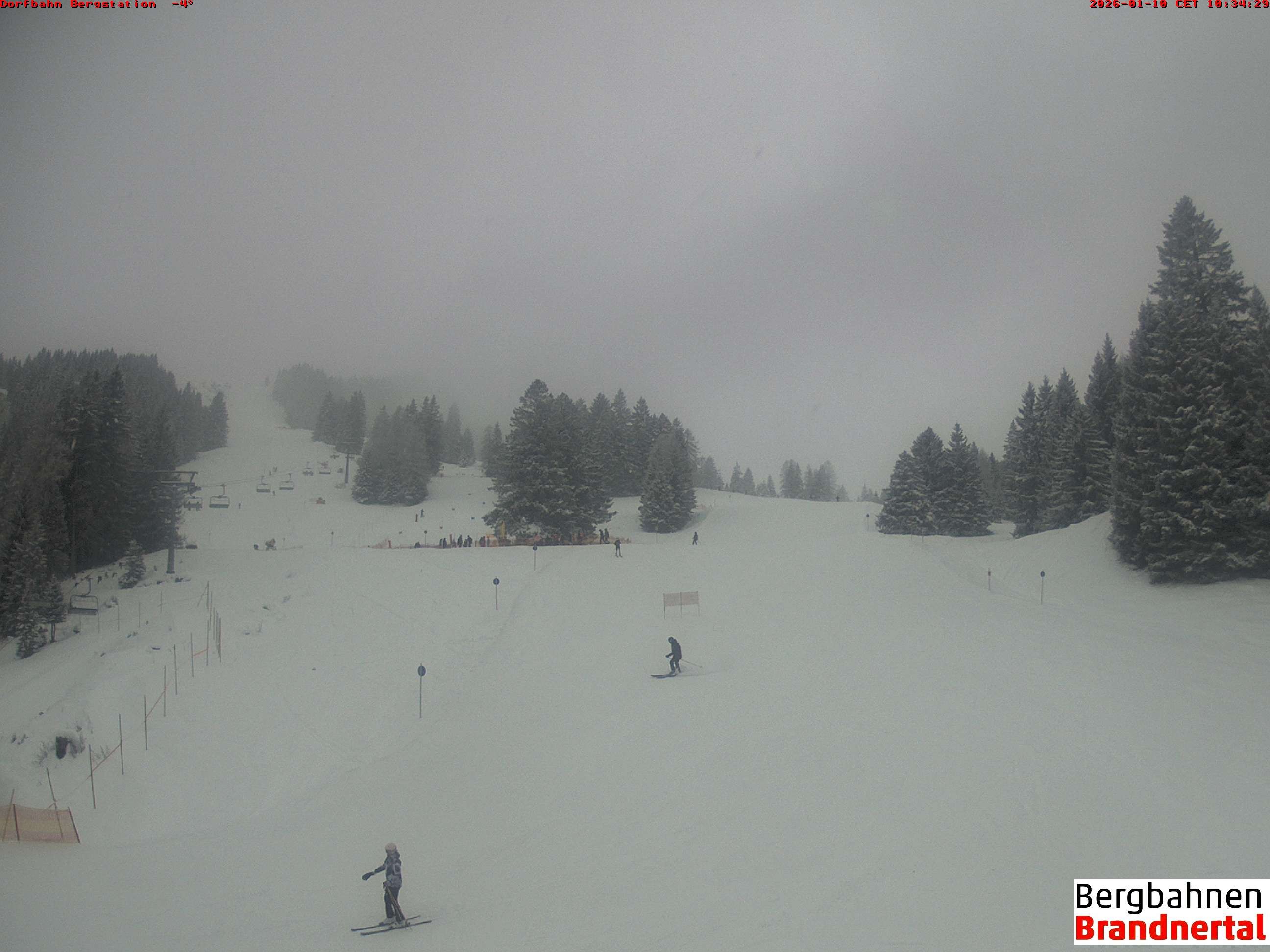 Archived image Webcam mountain station "Dorfbahn", valley "Brandnertal"