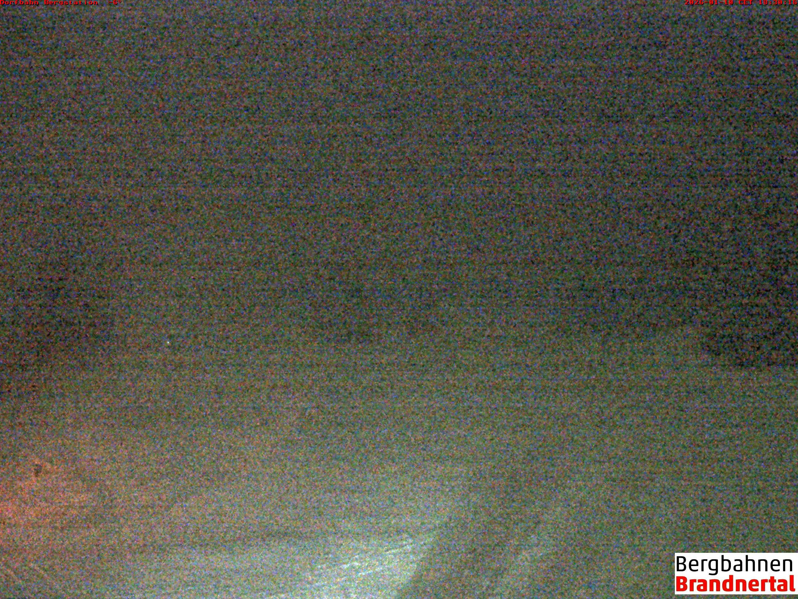 Archived image Webcam mountain station "Dorfbahn", valley "Brandnertal"