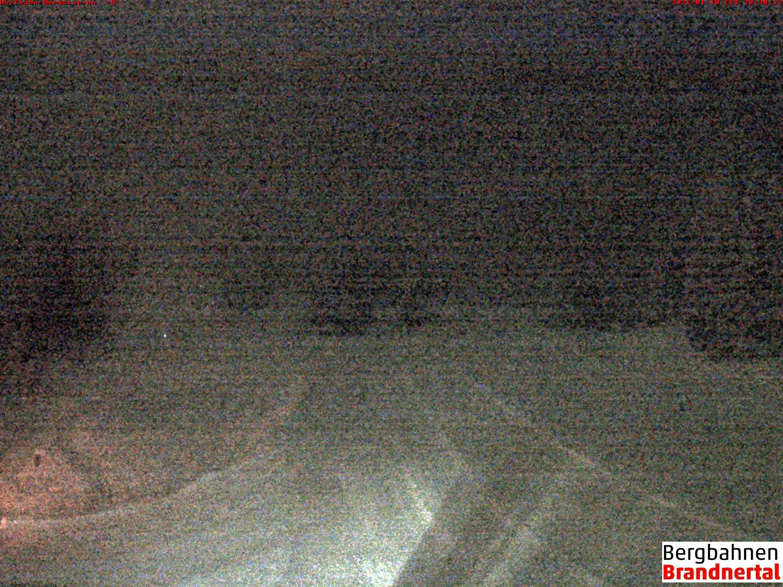 Archived image Webcam mountain station "Dorfbahn", valley "Brandnertal"