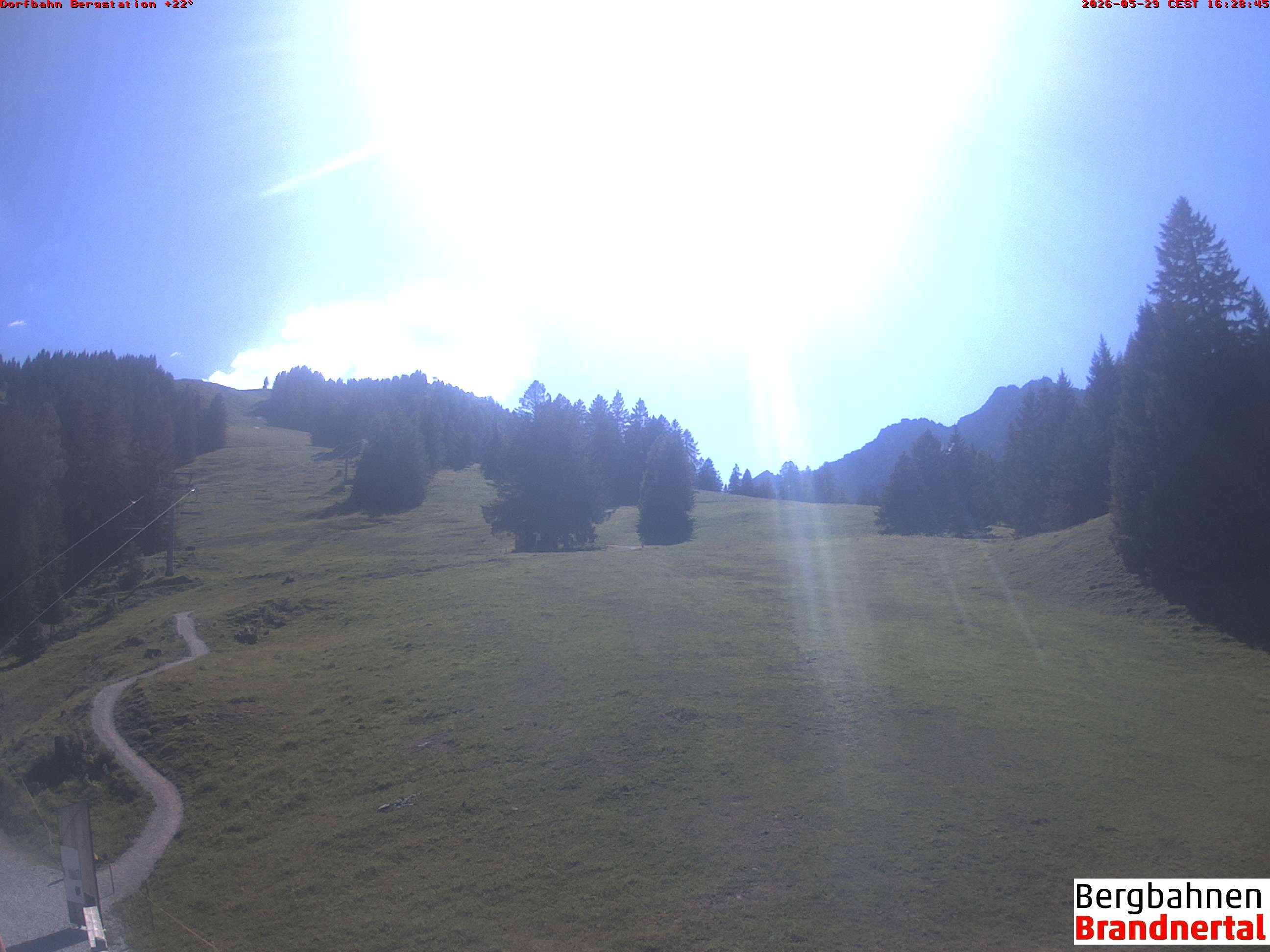 Archived image Webcam mountain station "Dorfbahn", valley "Brandnertal"