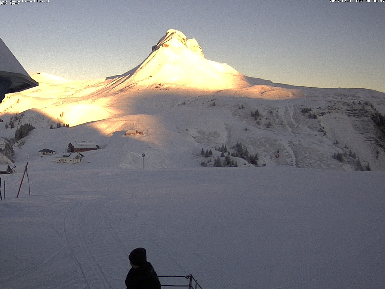 Archiv Foto Webcam Bergstation Uga (1850m)