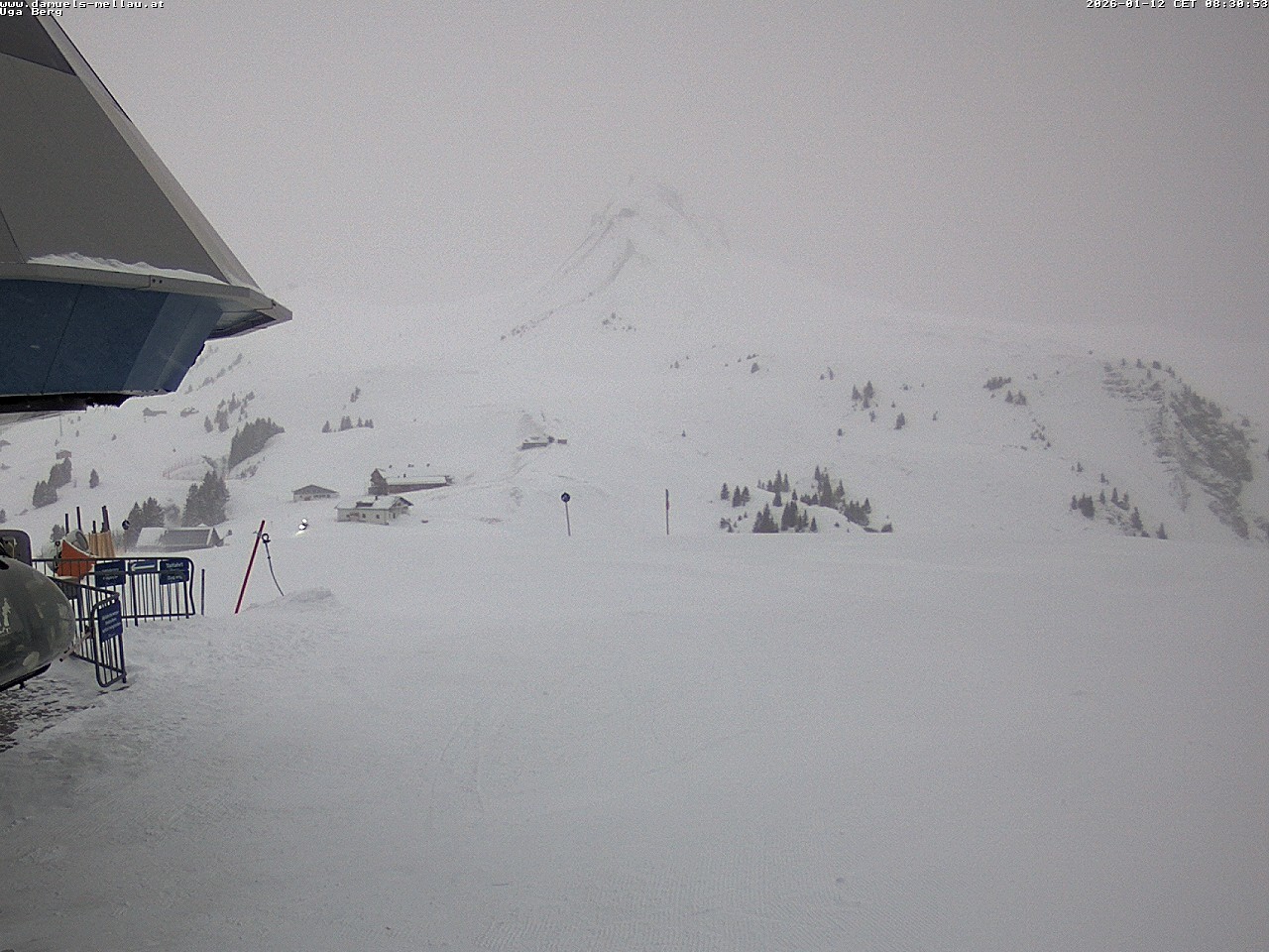 Archiv Foto Webcam Bergstation Uga (1850m)