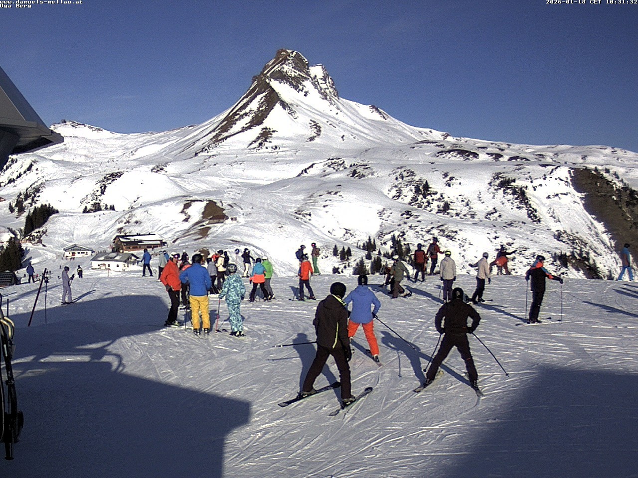 Archiv Foto Webcam Bergstation Uga (1850m)