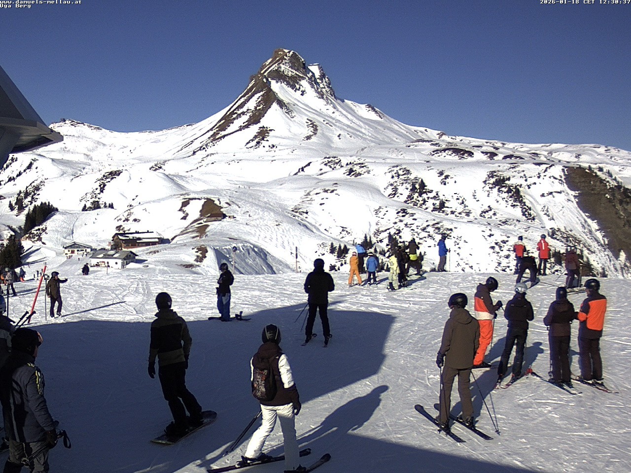 Archiv Foto Webcam Bergstation Uga (1850m)