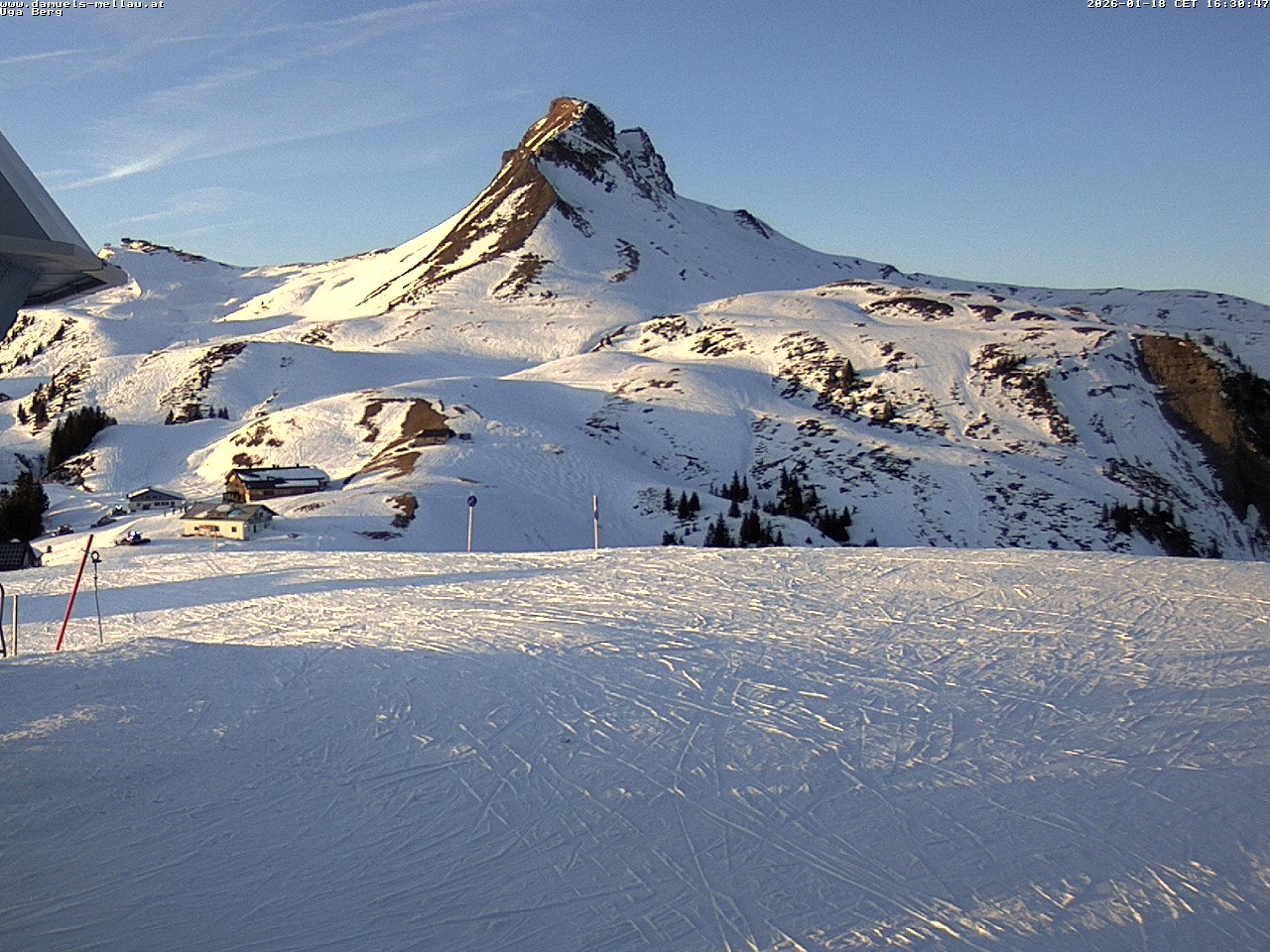Archiv Foto Webcam Bergstation Uga (1850m)