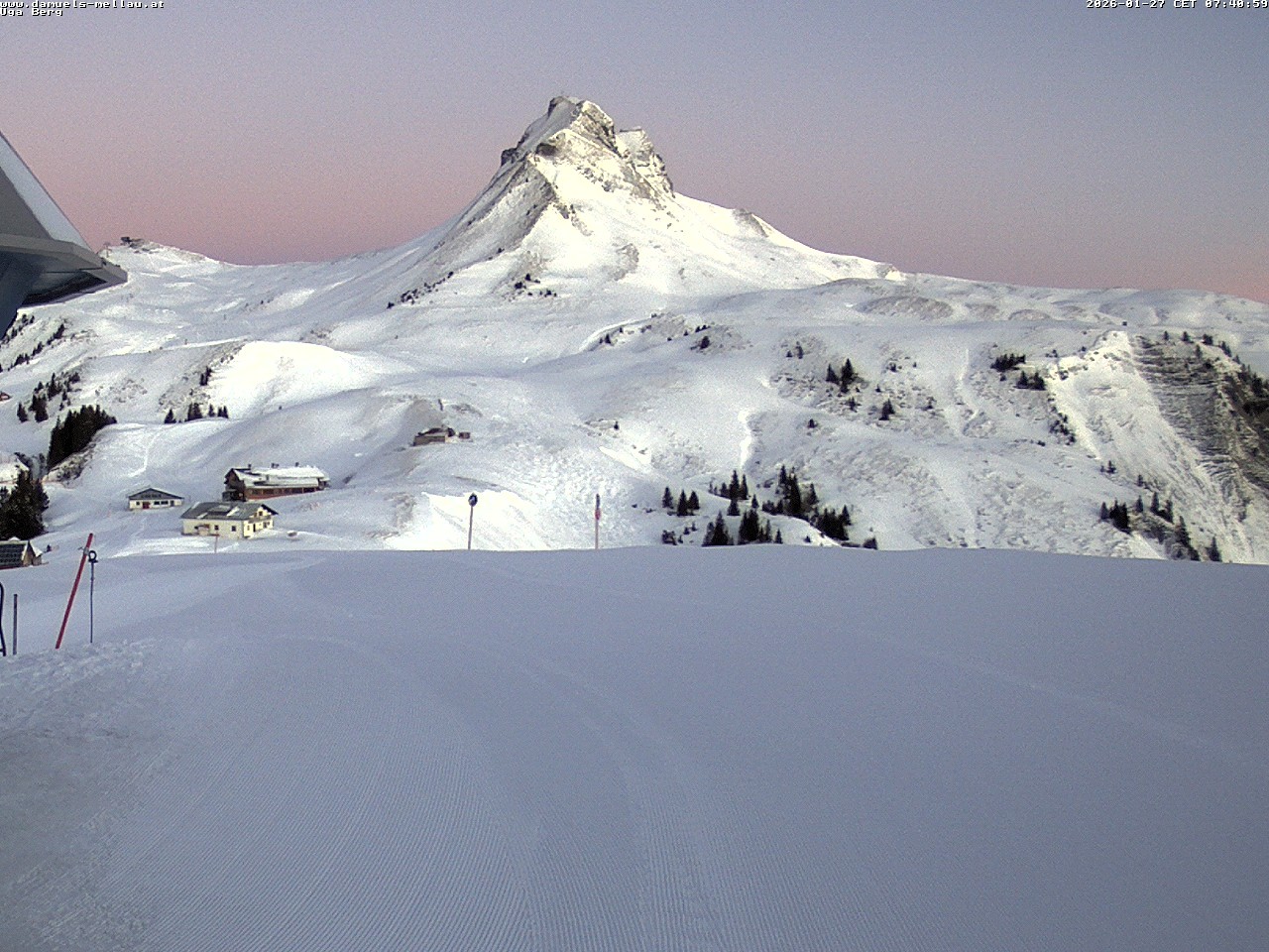 Archiv Foto Webcam Bergstation Uga (1850m)
