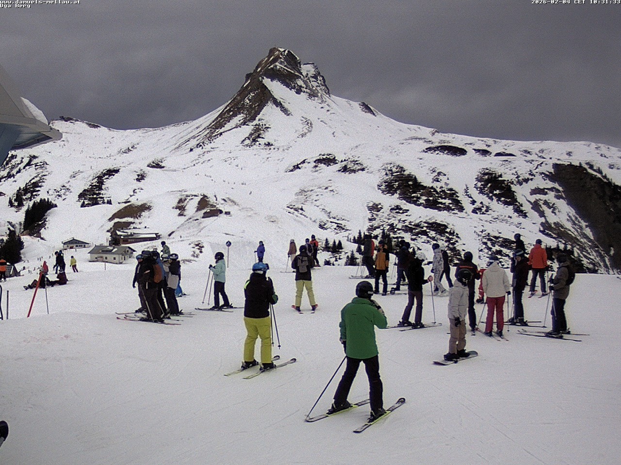 Archiv Foto Webcam Bergstation Uga (1850m)