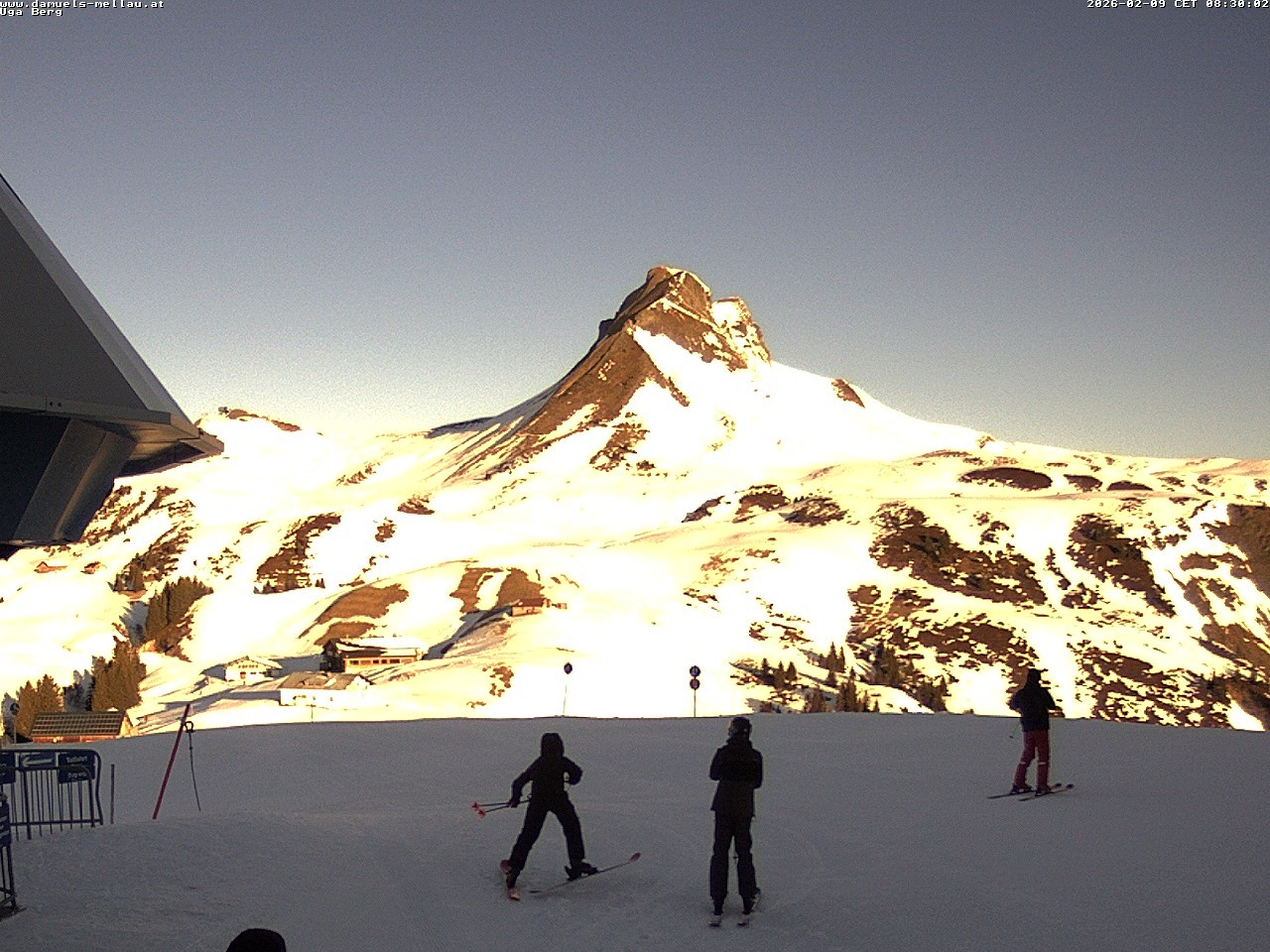 Archiv Foto Webcam Bergstation Uga (1850m)