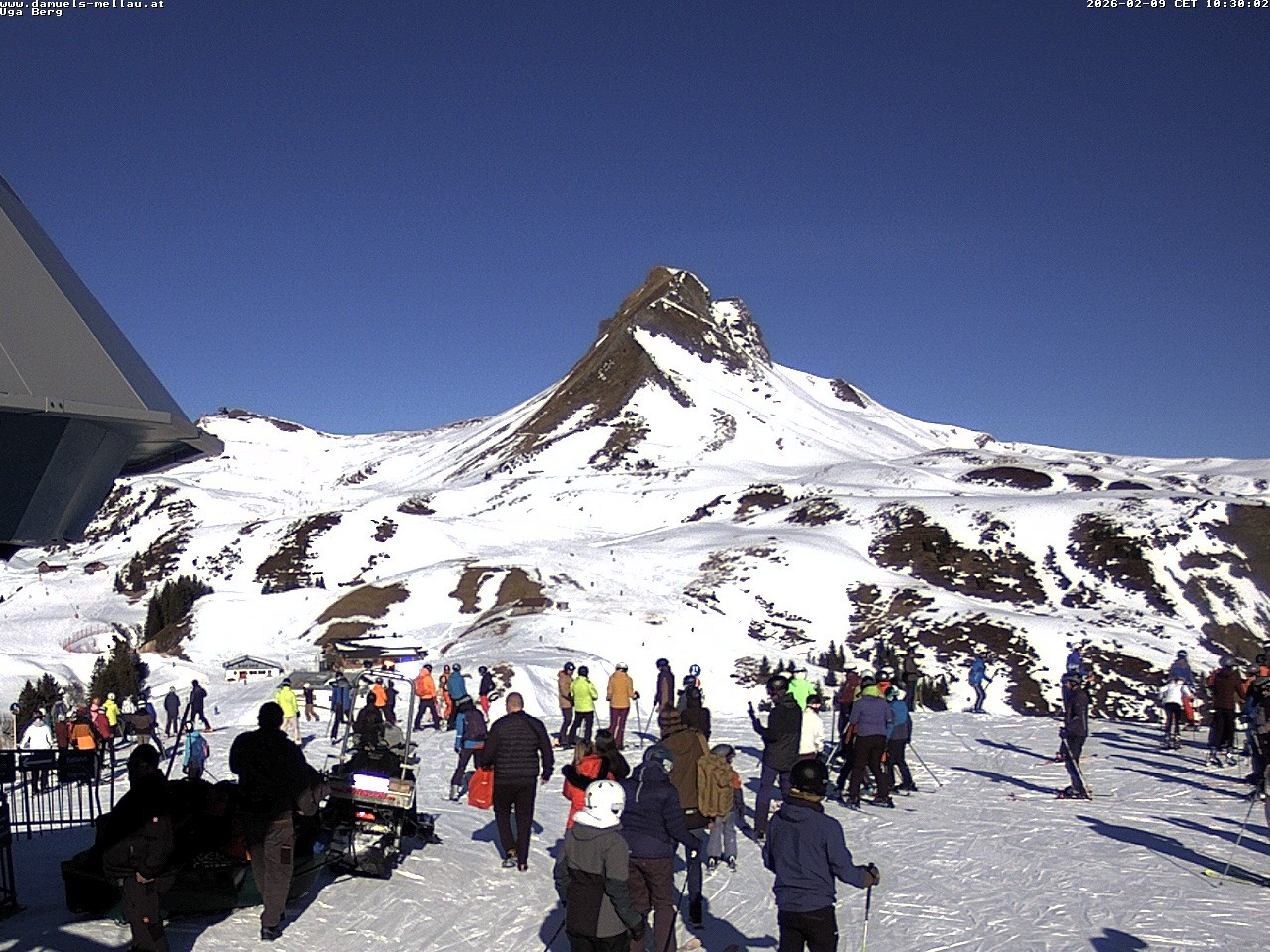 Archiv Foto Webcam Bergstation Uga (1850m)