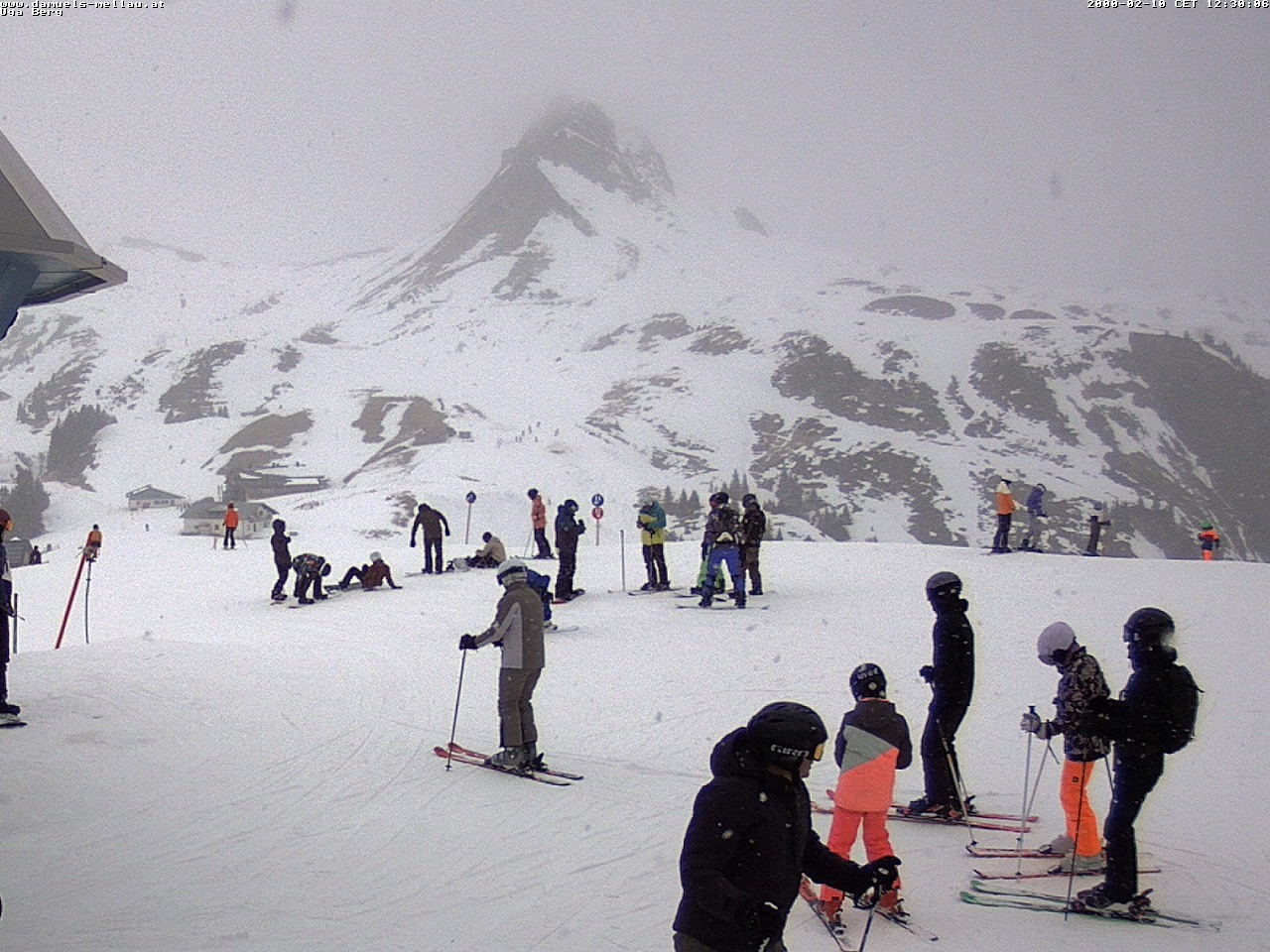 Archiv Foto Webcam Bergstation Uga (1850m)