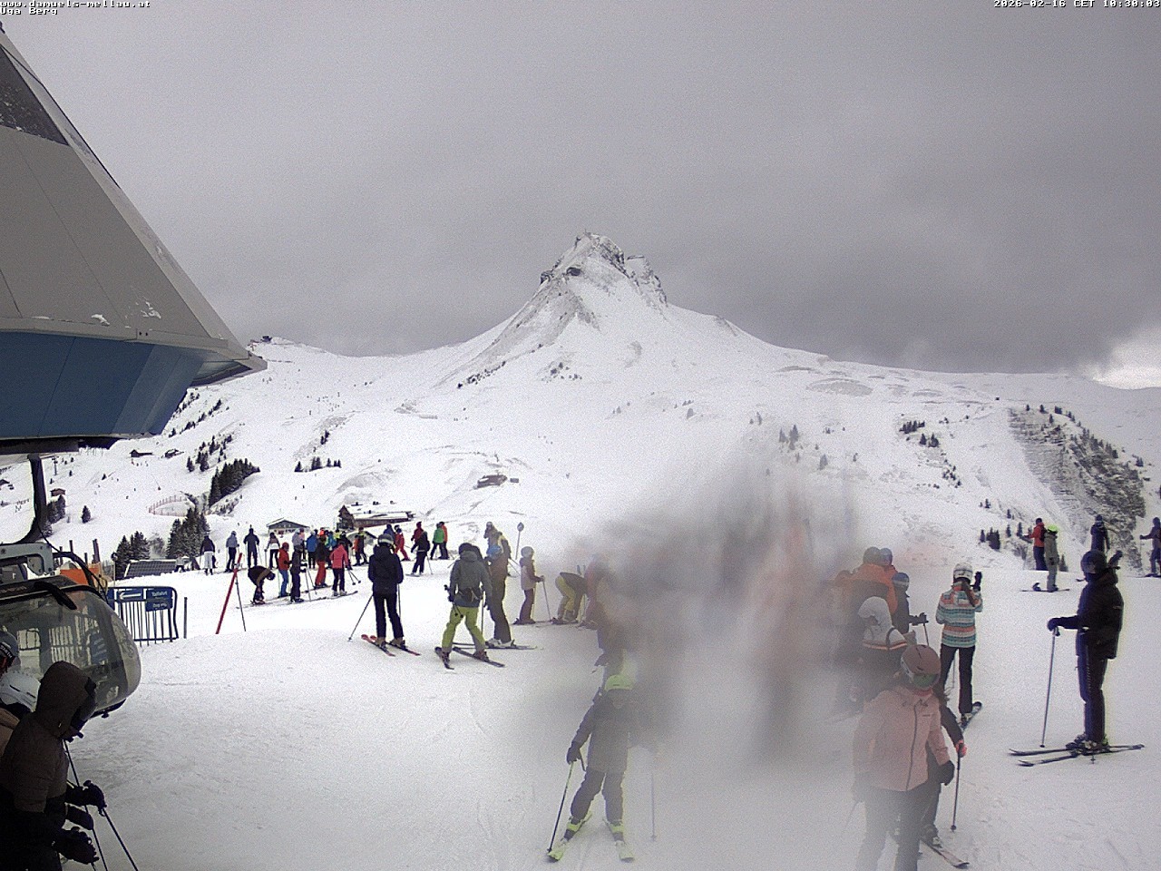 Archiv Foto Webcam Bergstation Uga (1850m)