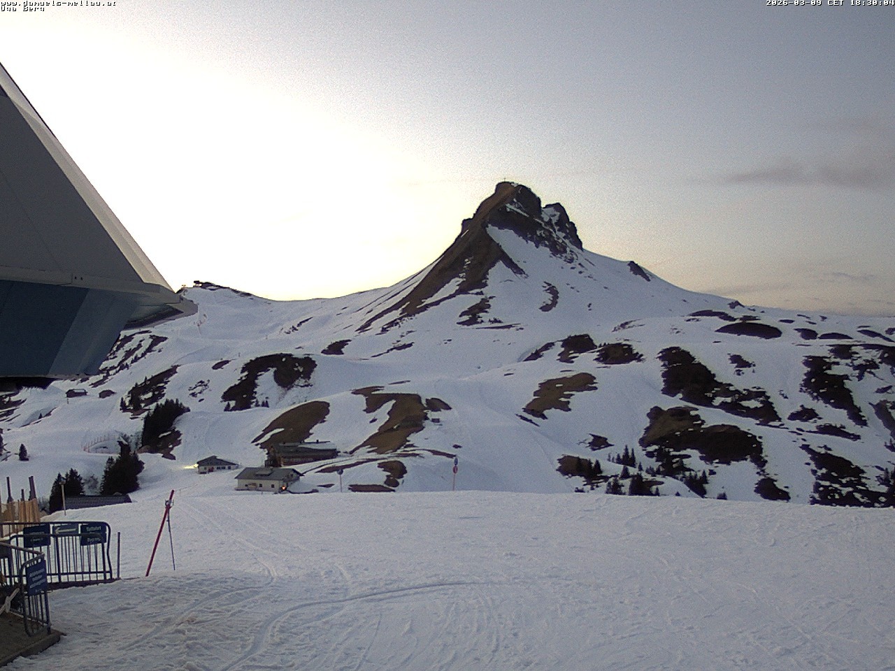 Archiv Foto Webcam Bergstation Uga (1850m)