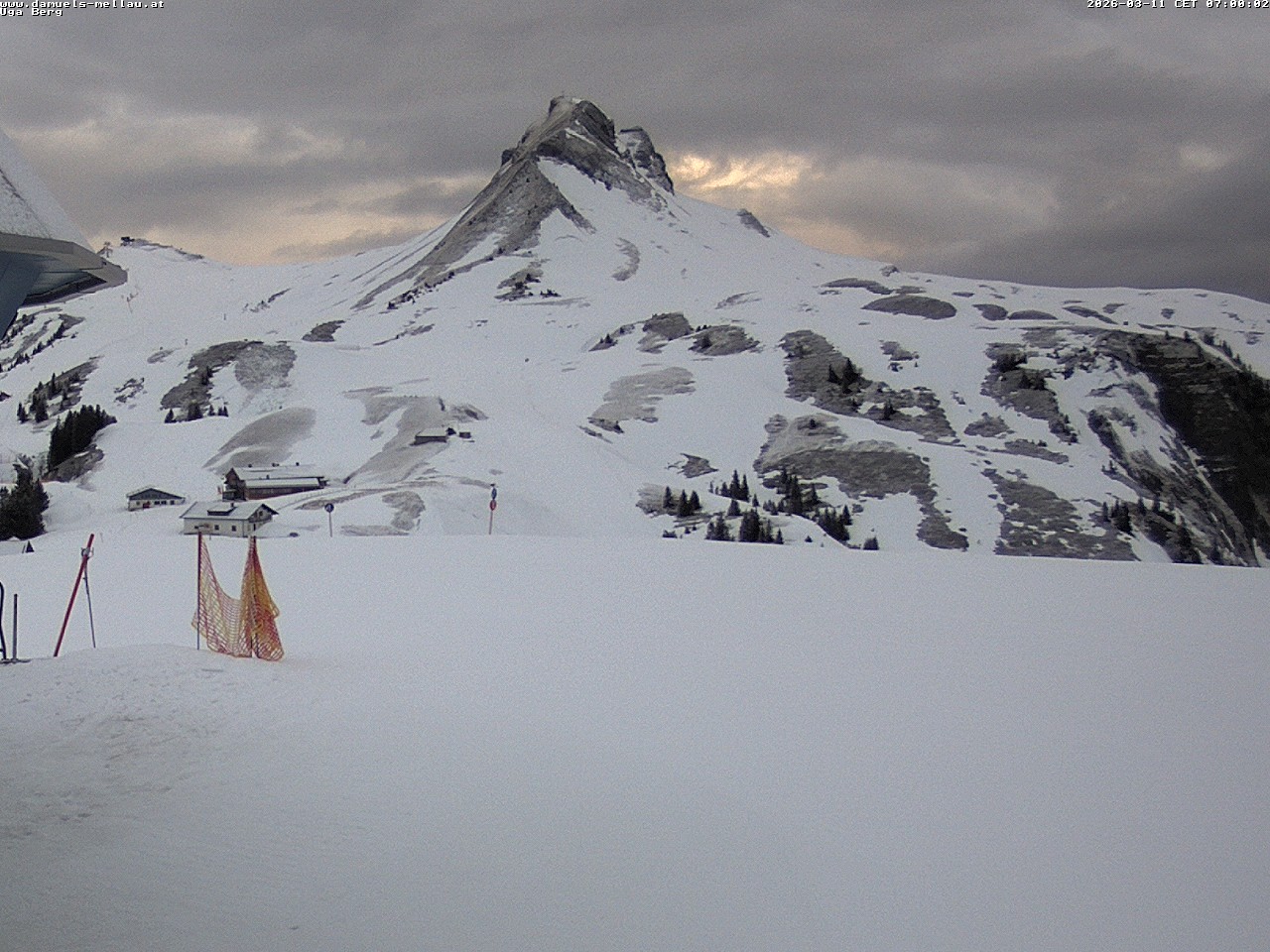 Archiv Foto Webcam Bergstation Uga (1850m)