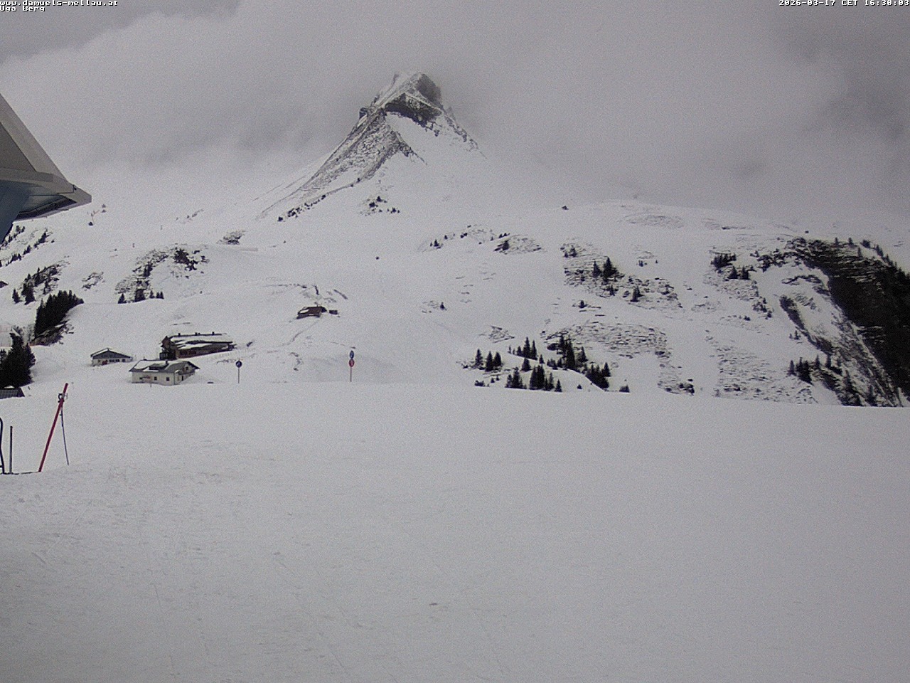 Archiv Foto Webcam Bergstation Uga (1850m)