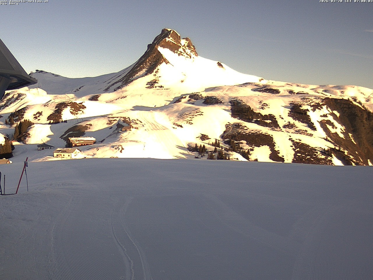 Archiv Foto Webcam Bergstation Uga (1850m)