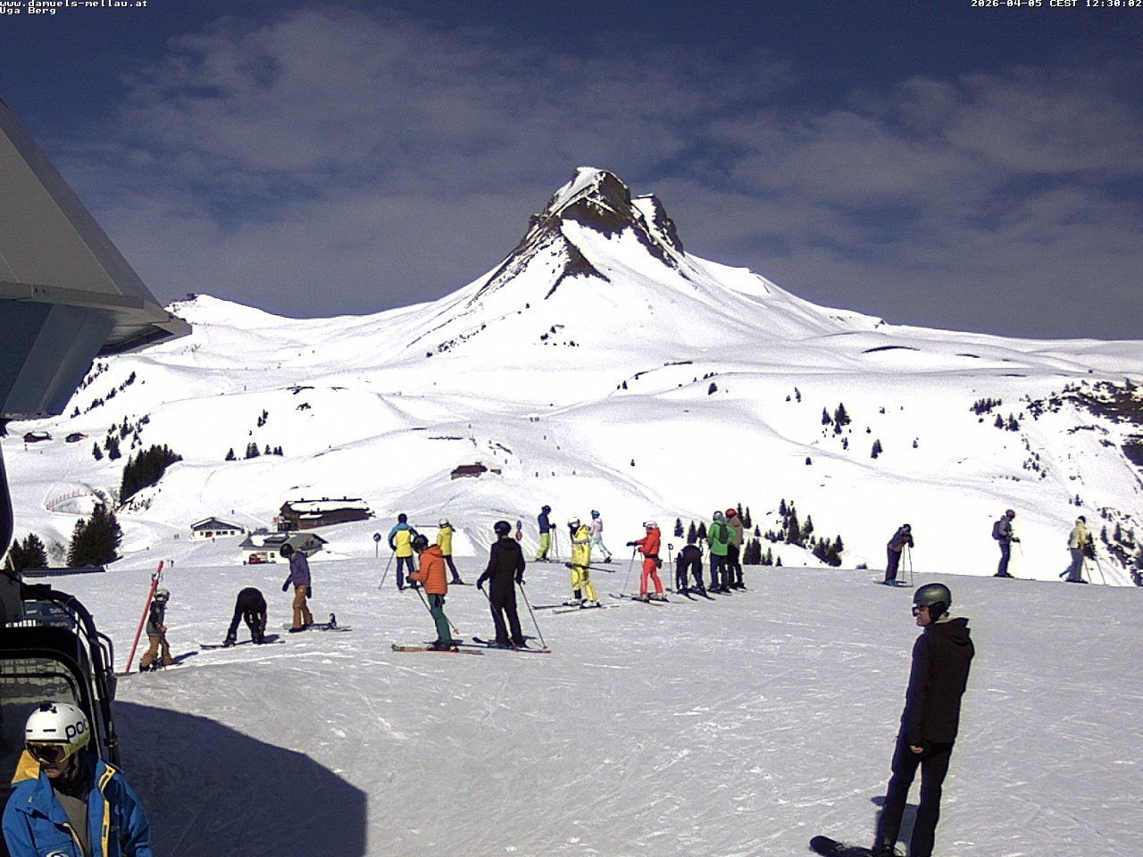 Archiv Foto Webcam Bergstation Uga (1850m)