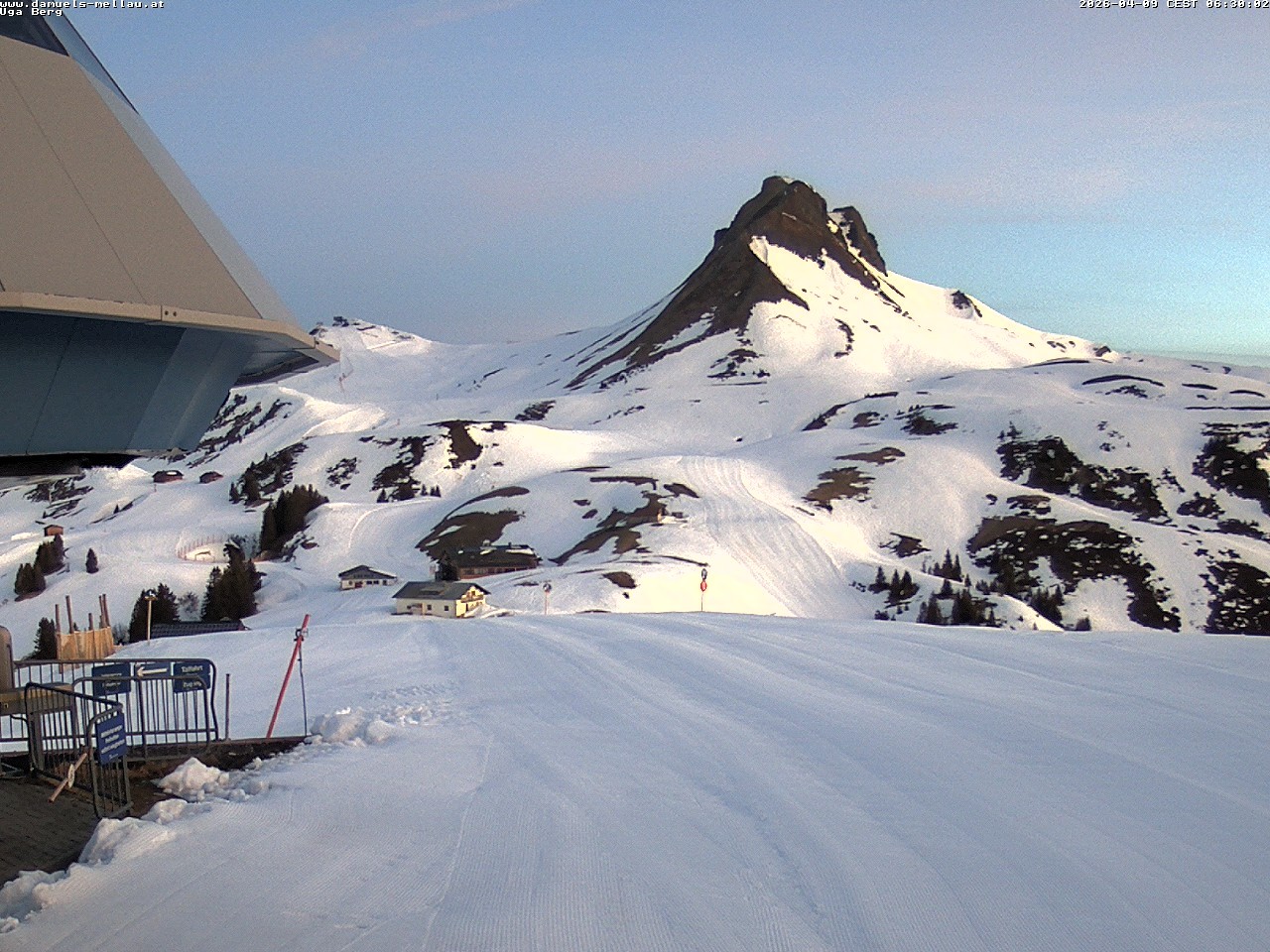 Archiv Foto Webcam Bergstation Uga (1850m)