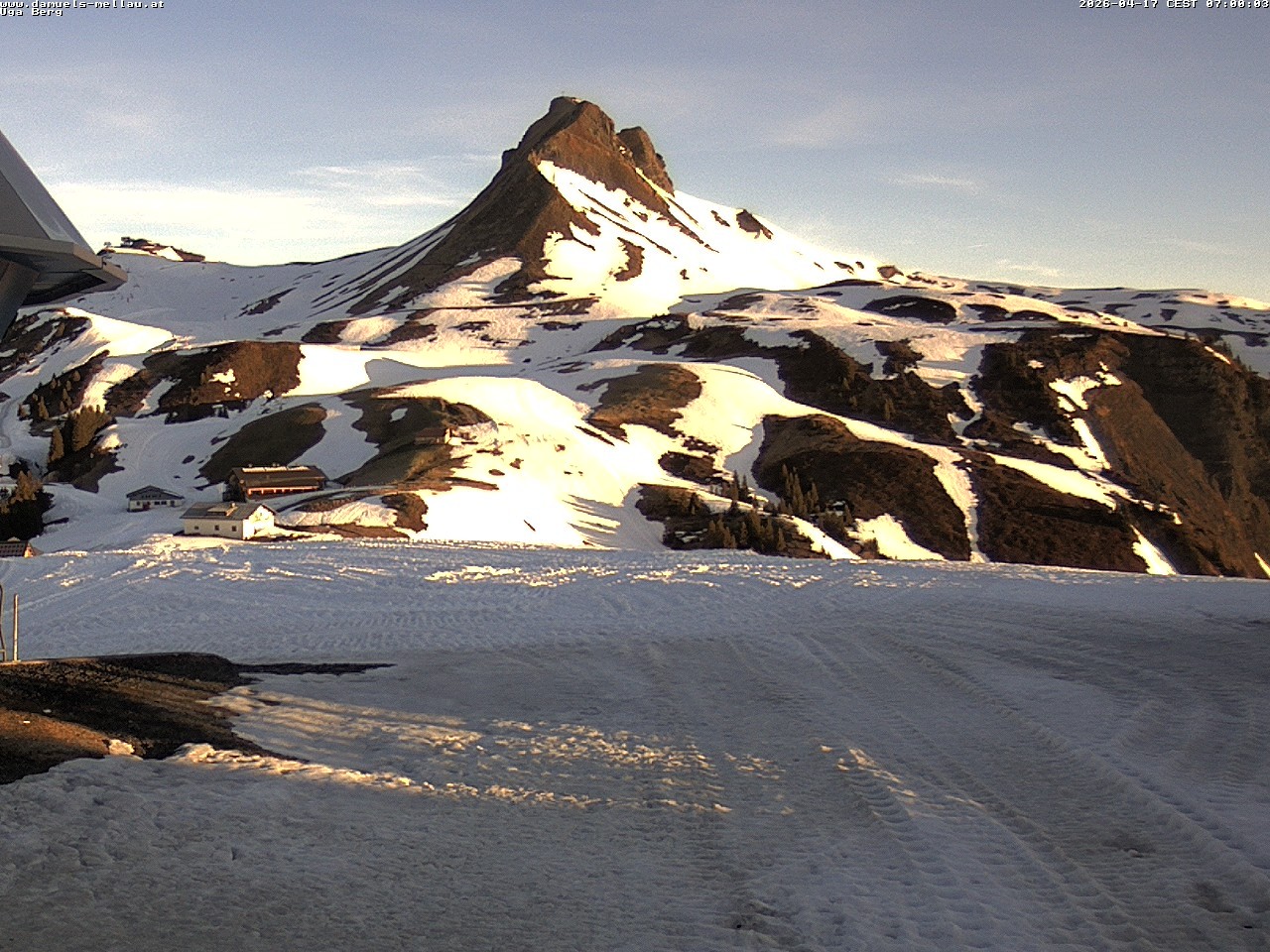 Archiv Foto Webcam Bergstation Uga (1850m)