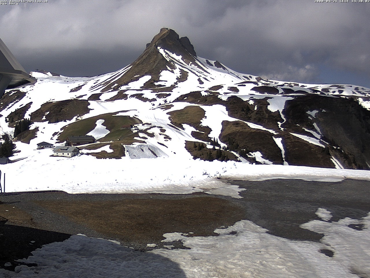Archiv Foto Webcam Bergstation Uga (1850m)