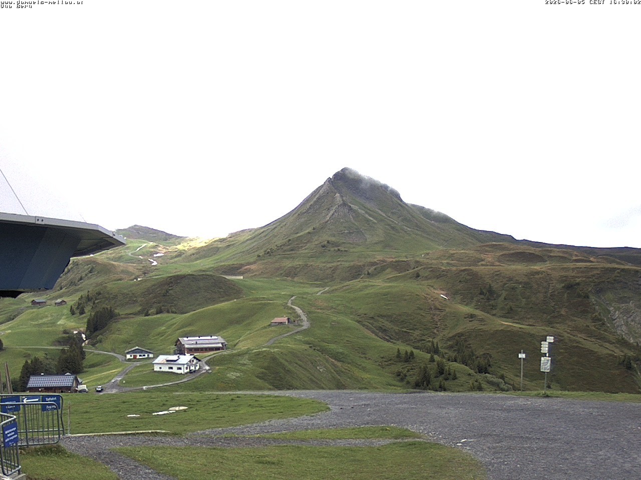 Archiv Foto Webcam Bergstation Uga (1850m)