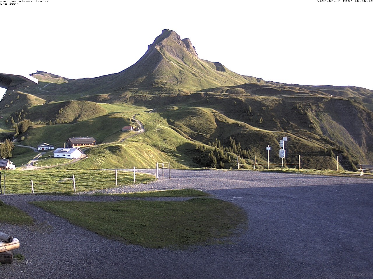 Archiv Foto Webcam Bergstation Uga (1850m)