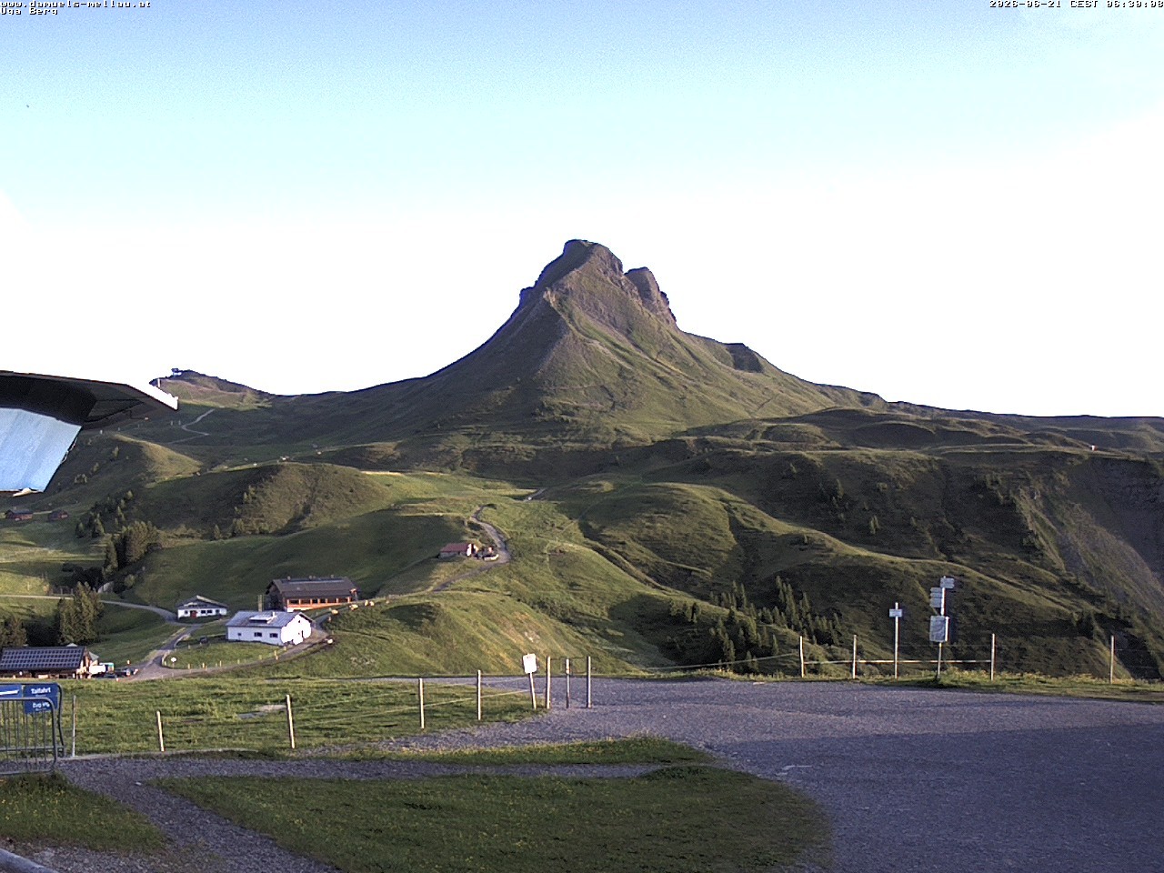Archiv Foto Webcam Bergstation Uga (1850m)