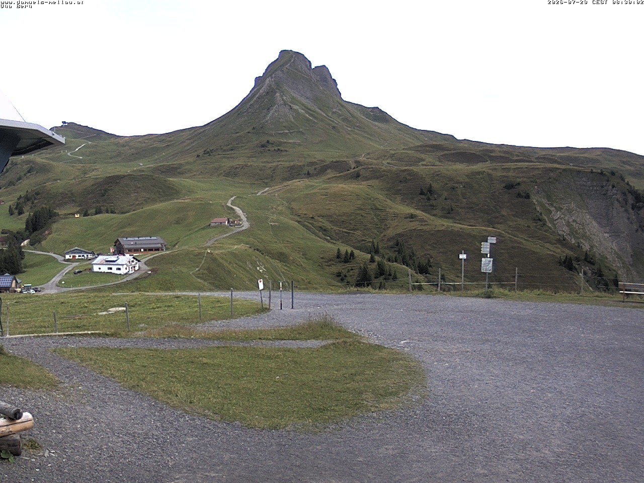 Archiv Foto Webcam Bergstation Uga (1850m)
