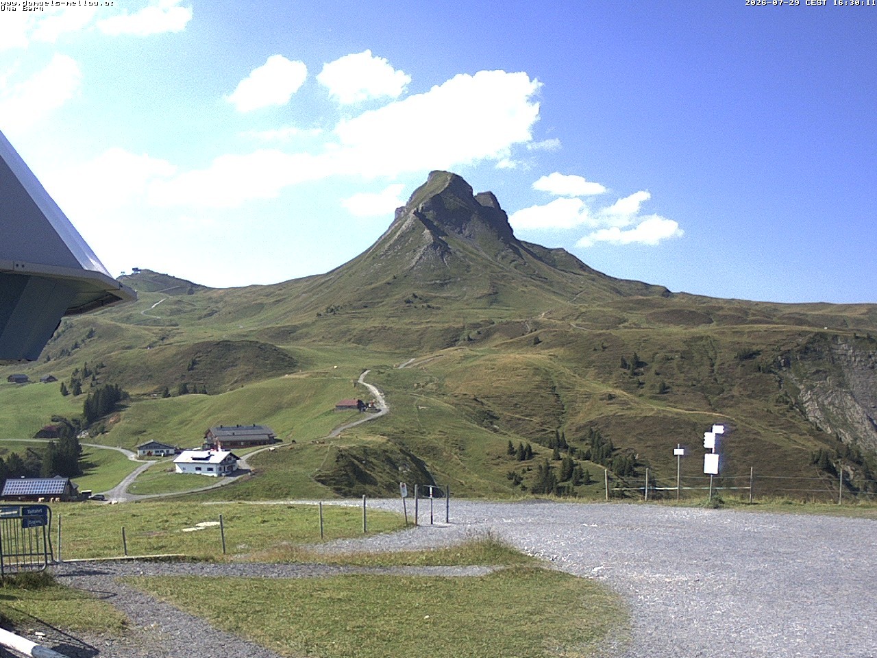 Archiv Foto Webcam Bergstation Uga (1850m)