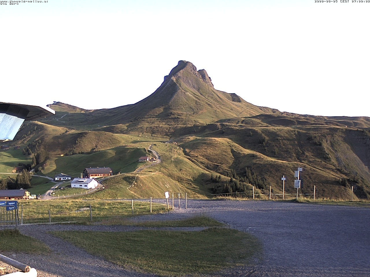 Archiv Foto Webcam Bergstation Uga (1850m)