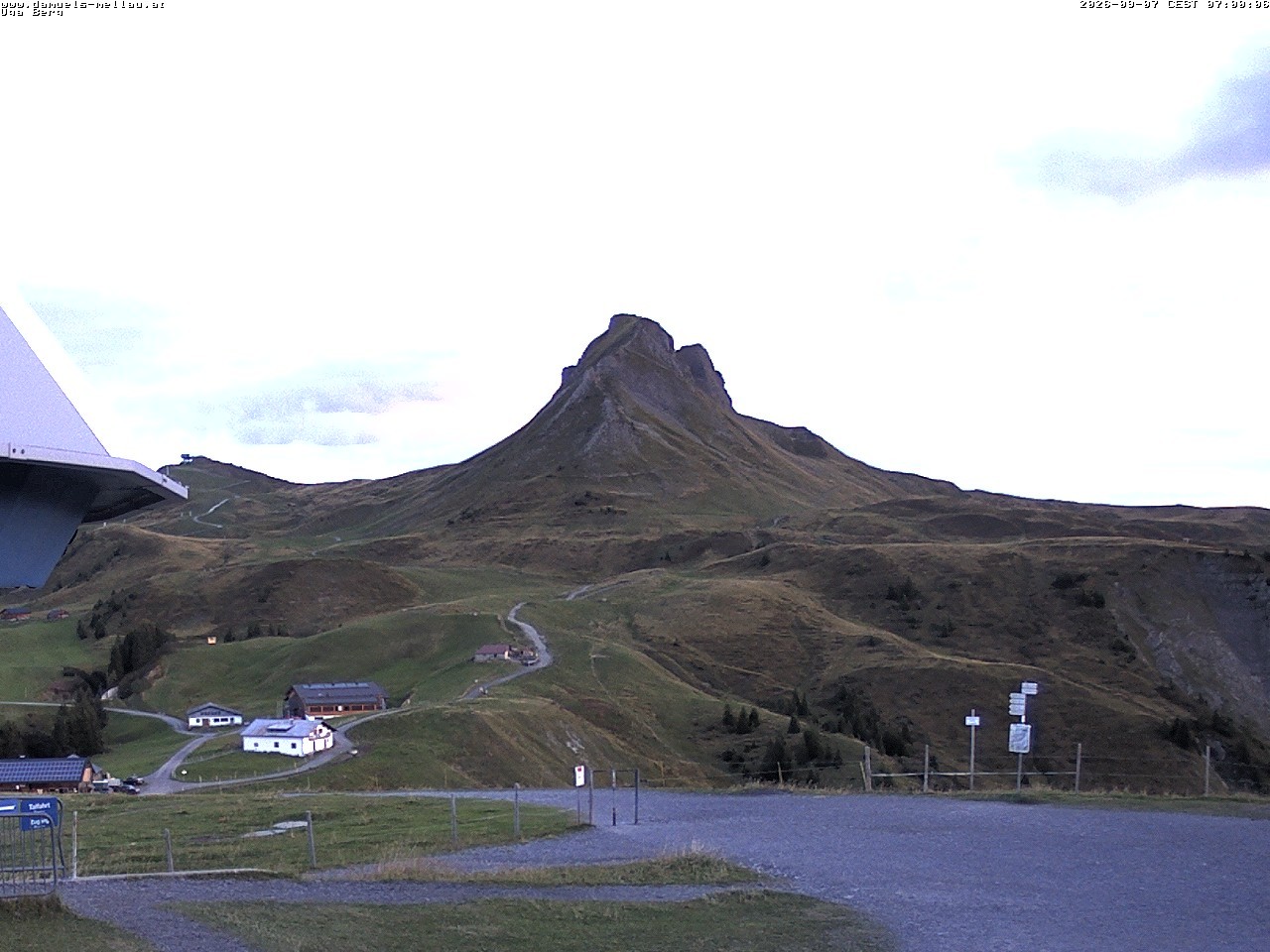 Archiv Foto Webcam Bergstation Uga (1850m)