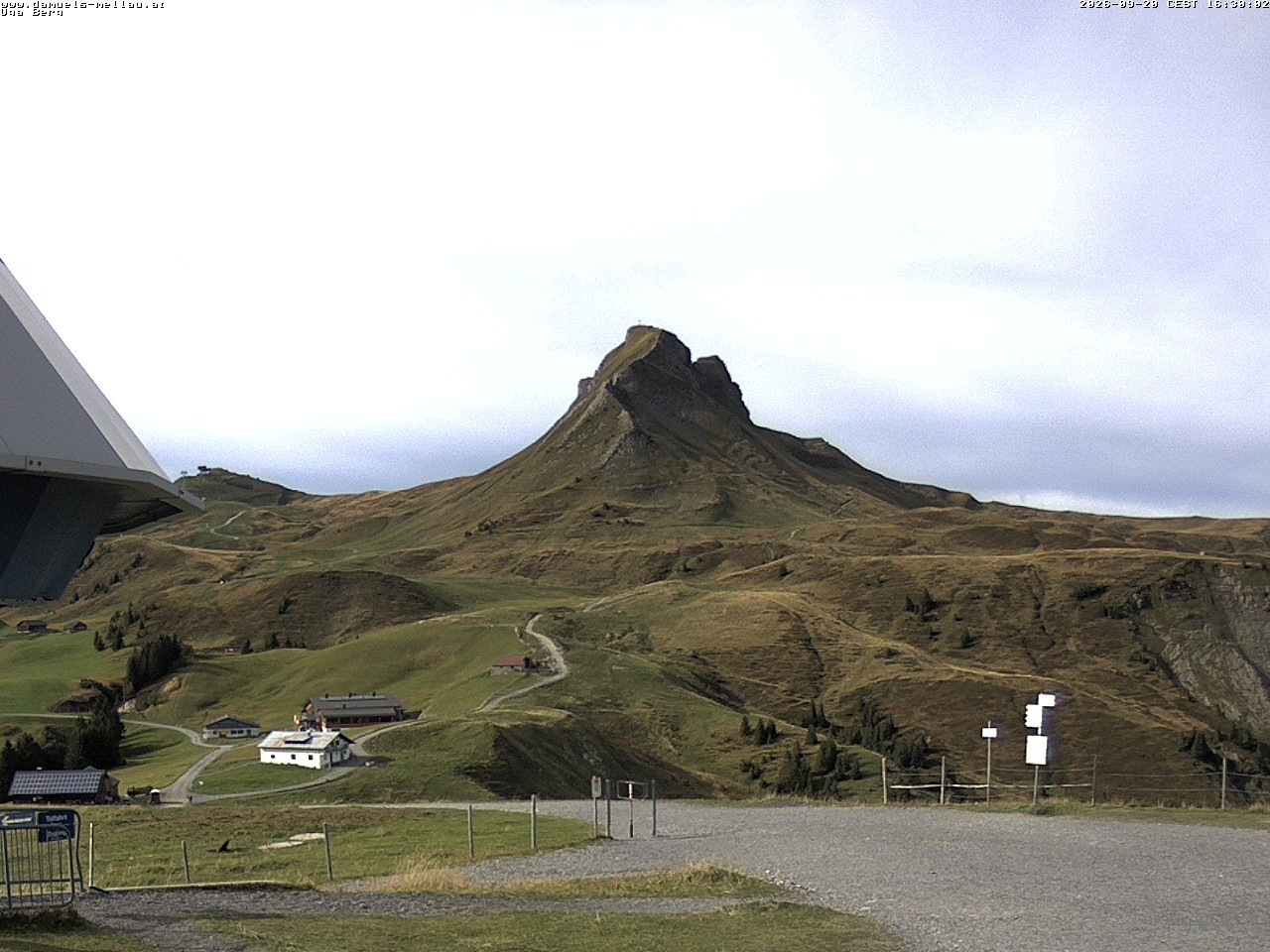 Archiv Foto Webcam Bergstation Uga (1850m)