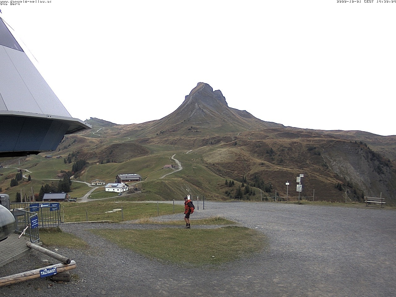 Archiv Foto Webcam Bergstation Uga (1850m)