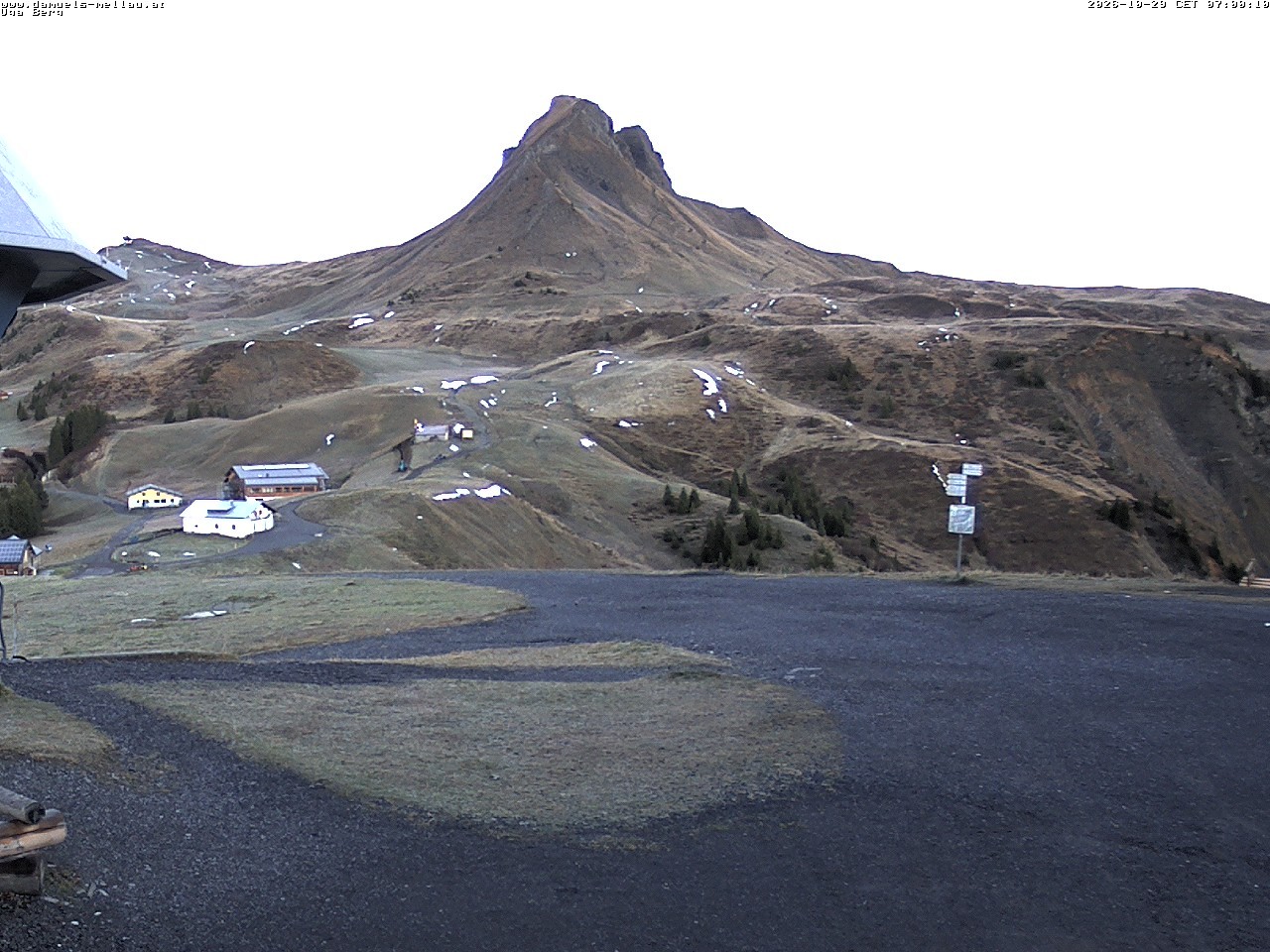 Archiv Foto Webcam Bergstation Uga (1850m)