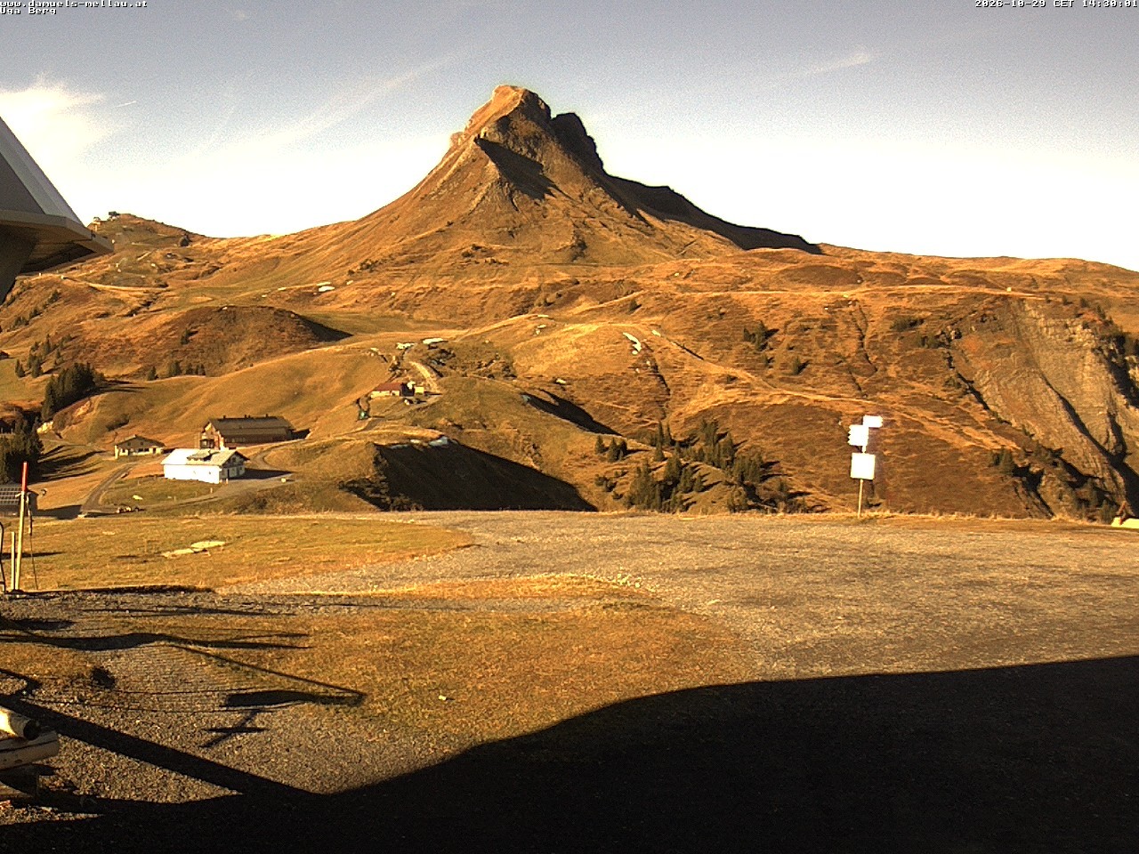 Archiv Foto Webcam Bergstation Uga (1850m)