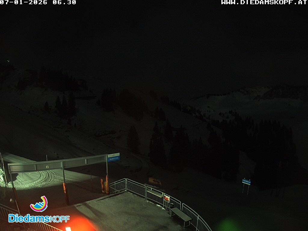 Archiv Foto Webcam Diedamskopf: Ausblick Wedelstube