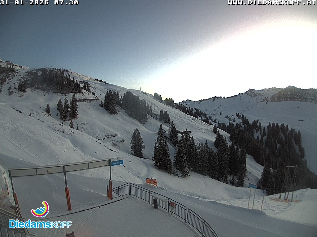 Archiv Foto Webcam Diedamskopf: Ausblick Wedelstube
