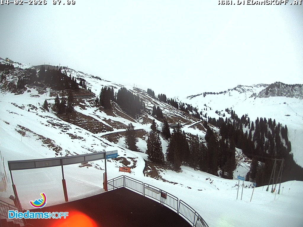 Archiv Foto Webcam Diedamskopf: Ausblick Wedelstube